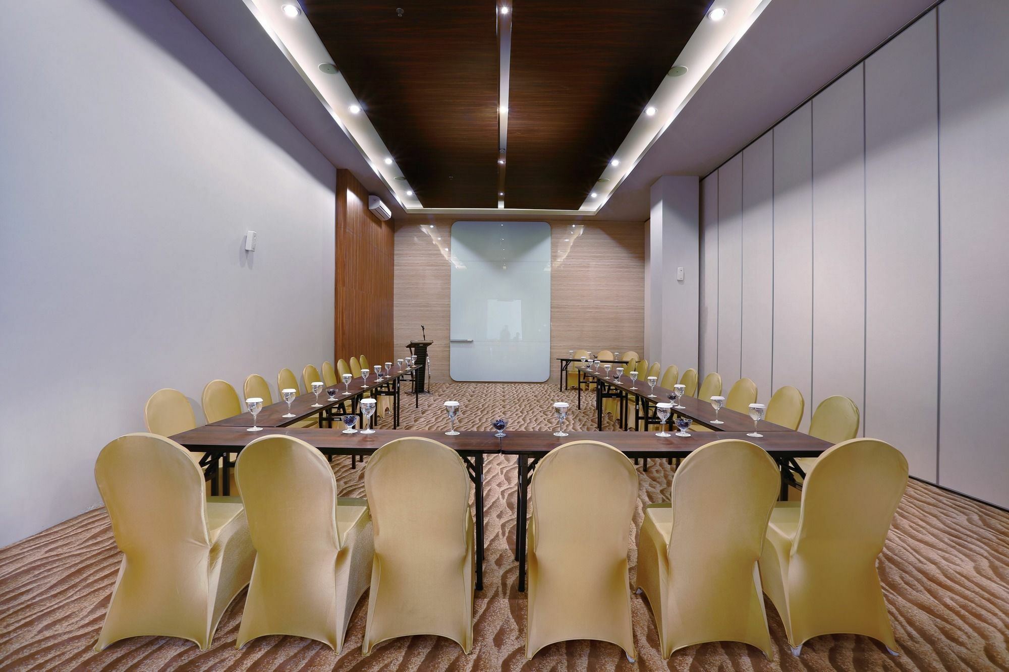 Aston Inn Mataram Exteriér fotografie