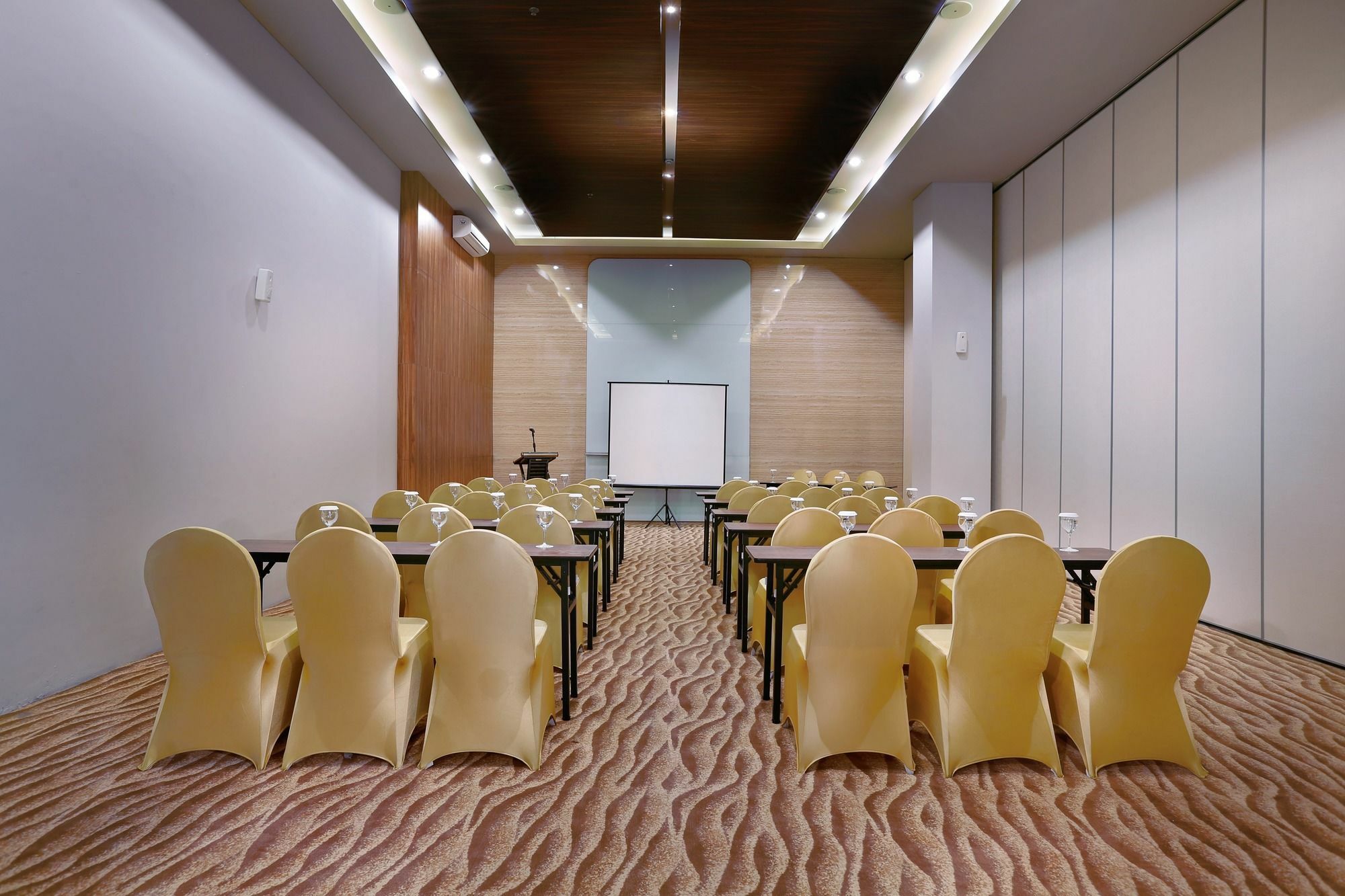 Aston Inn Mataram Exteriér fotografie
